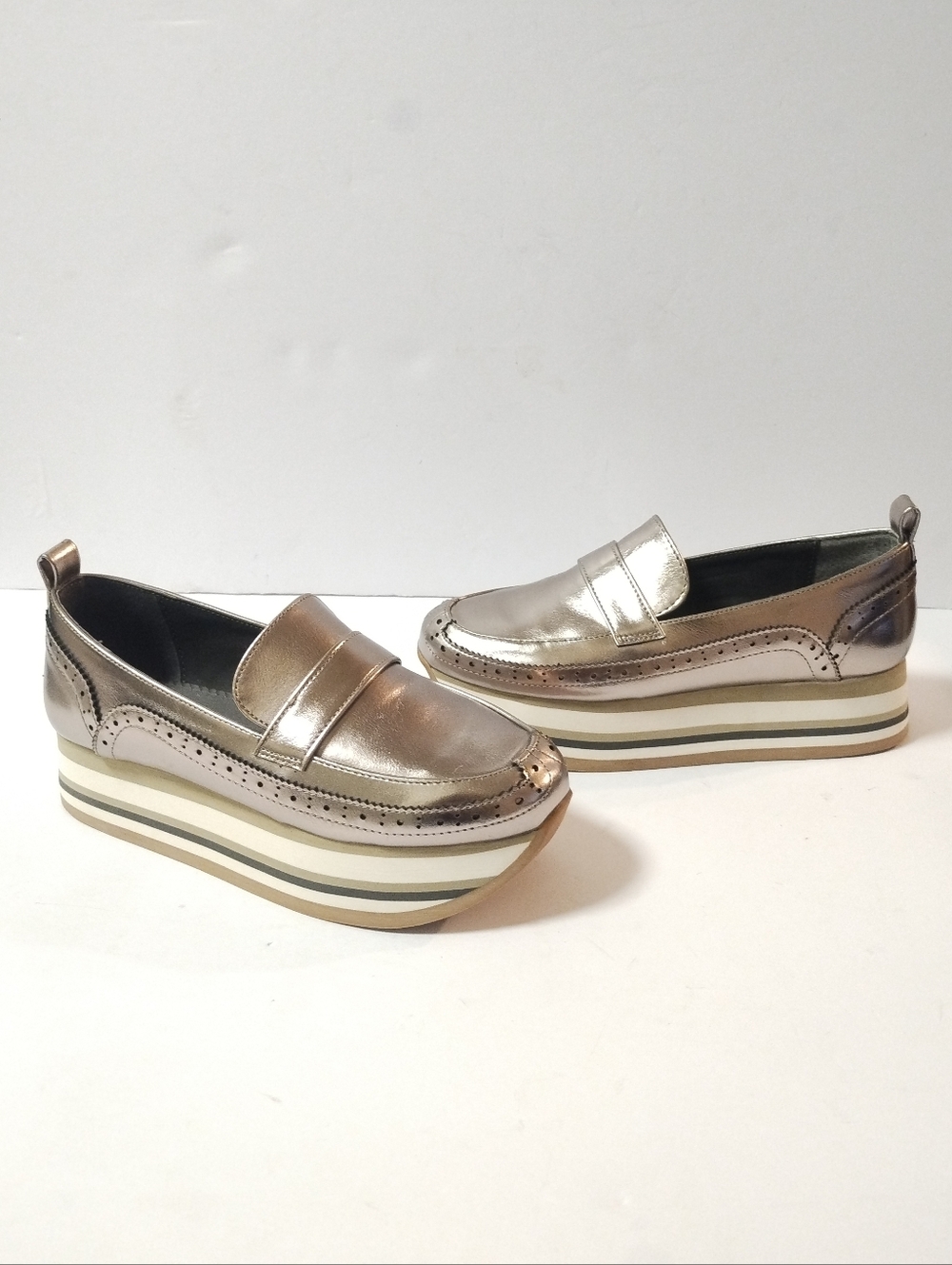 NWOT Crown & Ivy Booker Slip-on Platform Loafer Sneakers Shoes Size 6M